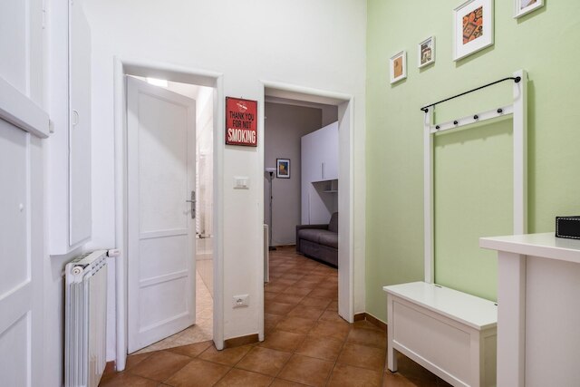 ワンダフルイタリーのザフィーゾーンの緑の中のアパート