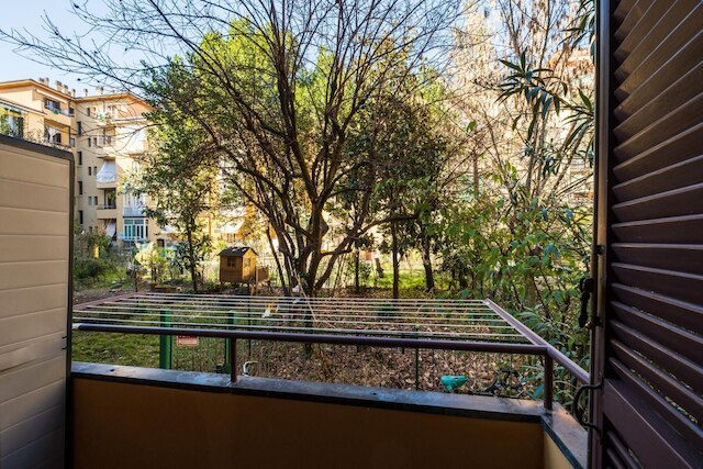 ワンダフルイタリーのザフィーゾーンの緑の中のアパート