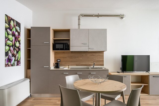 ジョルジ ホームズ バイ ワンダフル イタリア - クアルツォ