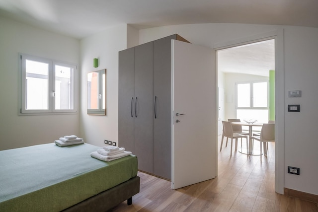 ジョルジ ホームズ バイ ワンダフル イタリア - クアルツォ