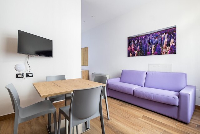 ジョルジ ホームズ バイ ワンダフル イタリー - チプリア