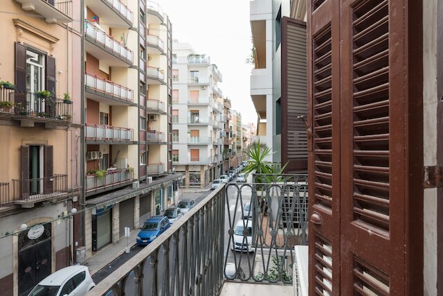 ワンダフルイタリーのクラシックスタイルのデュプレックスアパートメント