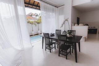 ヴィラマニスケチル