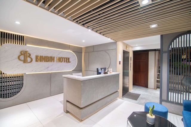 ビンビンホテル8 - ニアサンライズシティ