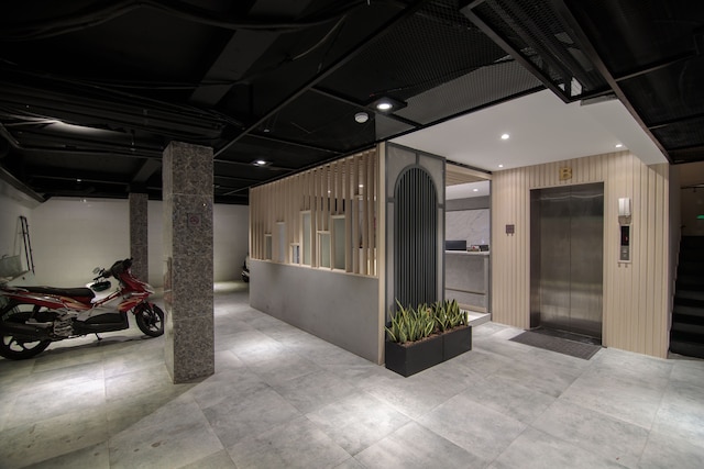 ビンビンホテル8 - ニアサンライズシティ