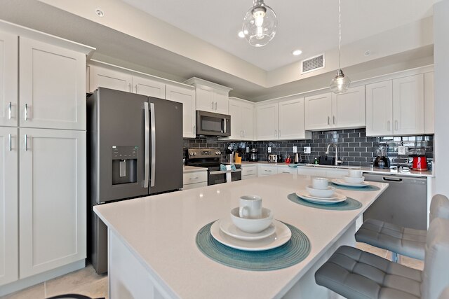 スウィートスイート スリープス 6 @ ストーリーレイク バイ シャインヴィラズ 2 ベッドルーム アパート