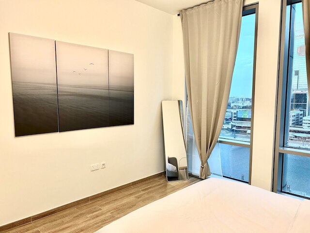 アル・ハブトール・シティの魅力的な1ベッドルーム、バルコニー付き