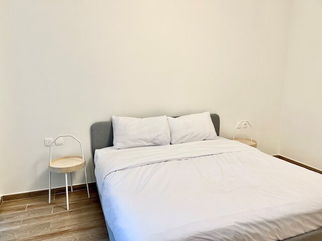 アル・ハブトール・シティの魅力的な1ベッドルーム、バルコニー付き