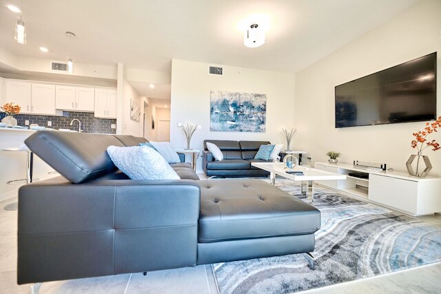 バケーションメドウズ - ストーリーレイク バイ シャインビラズ 710 2 ベッドルーム アパート