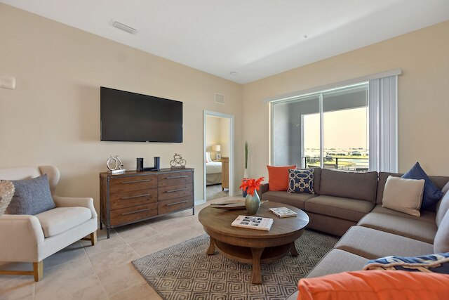 3131 パラドックス サークル, ユニット 404 #838 2 ベッドルーム アパート