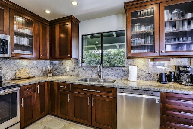 ハレ カウェオヌイ 3 ベッドルームホーム バイ レッドオーニング