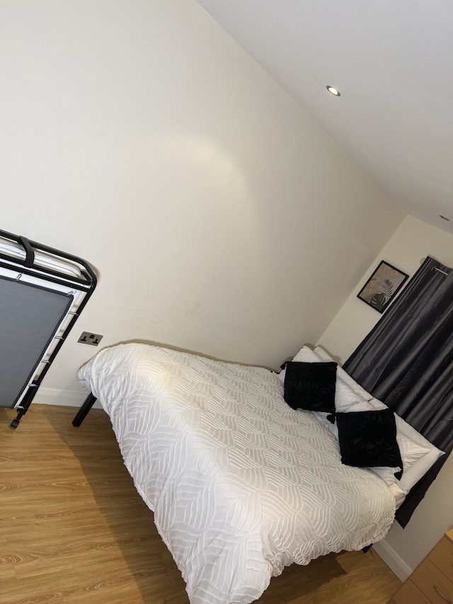 XQ7 ビルディング