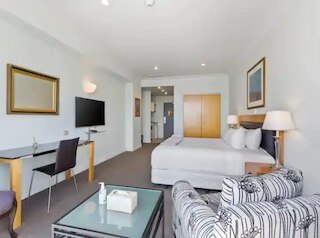 スタニング スタジオ - ジム, プール & パーキング ゾディアック ステイズ