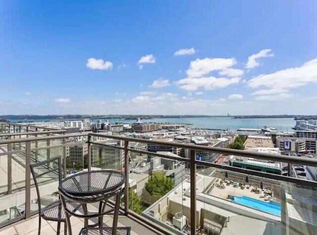 スタニング スタジオ - ジム, プール & パーキング ゾディアック ステイズ