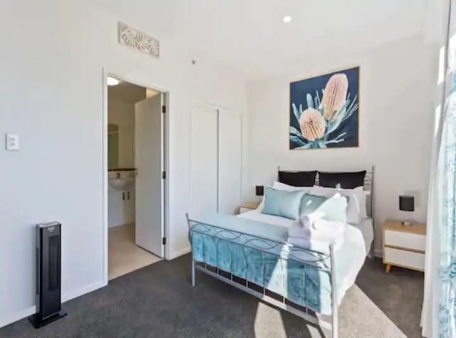 スタニング スカイ タワー ビュー スタジオ プール アンド ジム !