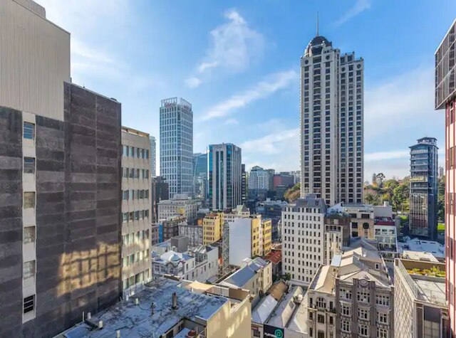 コージー シティ アパートメント | プール, ジム & ビュー | ゾディアック ステイズ