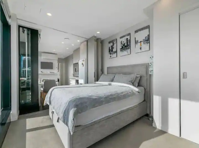 サン キッスド アパートメント ウィズ パノラミック ビューズ