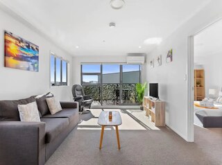 エデン テラス 2 ベッドルーム フリー パーキング I ゾディアック ステイズ