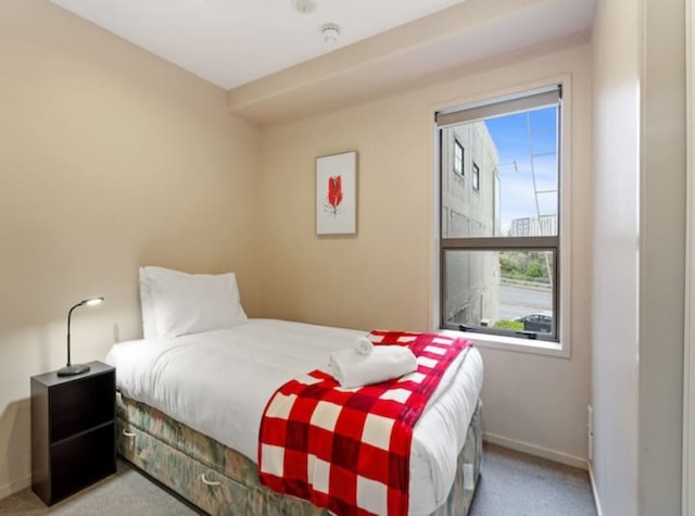 アップタウン トゥー ベッドルーム アパートメント ウィズ ザ エッセンシャルズ