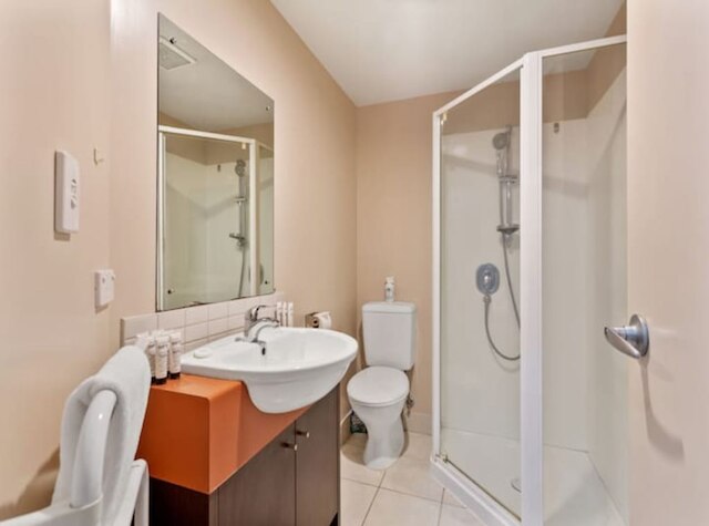 アップタウン トゥー ベッドルーム アパートメント ウィズ ザ エッセンシャルズ