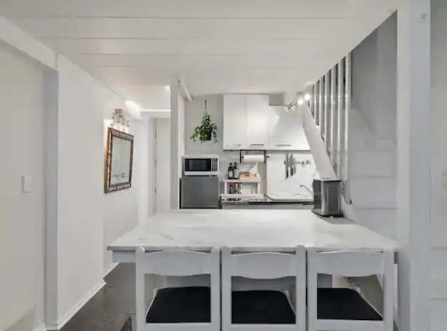 スタイリッシュ ロフト アパートメント イン CBD ウィズ キング ベッド I ゾディアック ステイズ