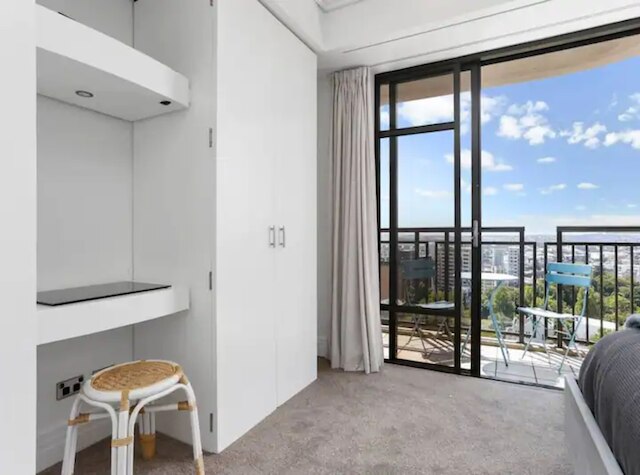 ブライト 1ベッドルーム ビューティー ウィズ バルコニー ゾディアック ステイズ