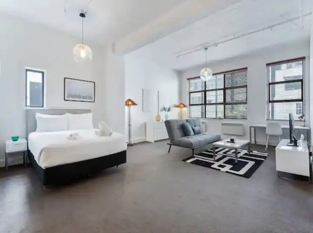 スタイリッシュ スタジオ ニア スパーク アリーナ I ゾディアック ステイズ