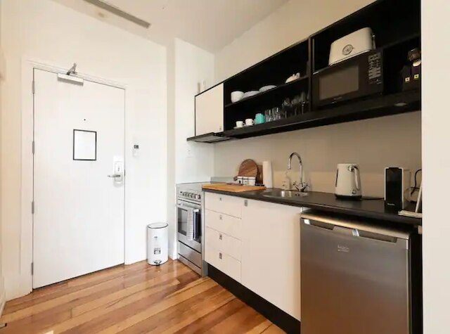 スペーシャス ワン ベッドルーム ウィズ プール アンド ジム !