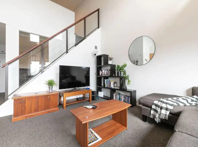 ルーミー ロフト 2ベッドルーム ウィズ フリー パーキング ゾディアック ステイズ