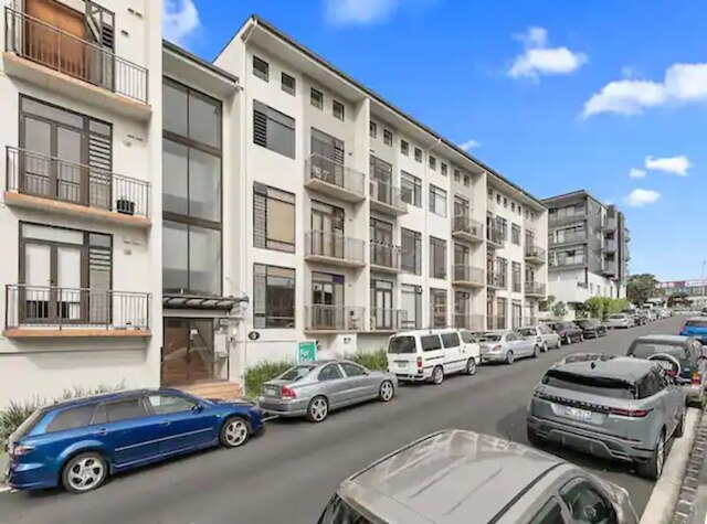 ルーミー ロフト 2ベッドルーム ウィズ フリー パーキング ゾディアック ステイズ