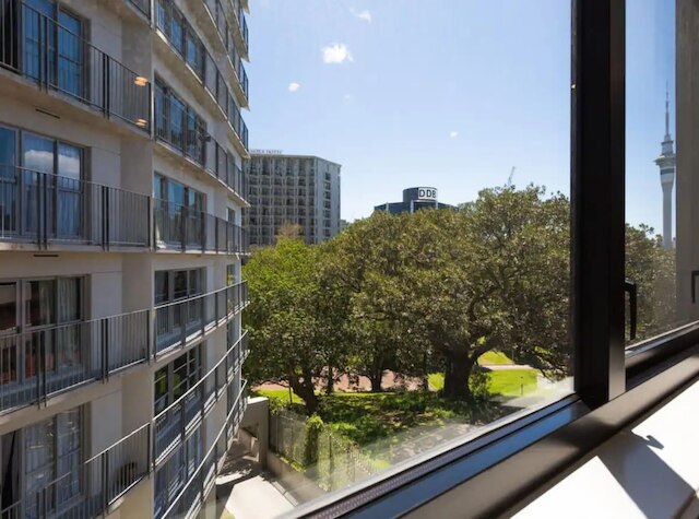 ビューティフル 2ベッドルーム ユニット ネクスト トゥ マイヤーズ パーク ゾディアック ステイズ