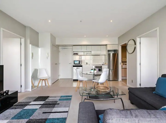 ビューティフル 2ベッドルーム - プール, ジム & パーキング ゾディアック ステイズ