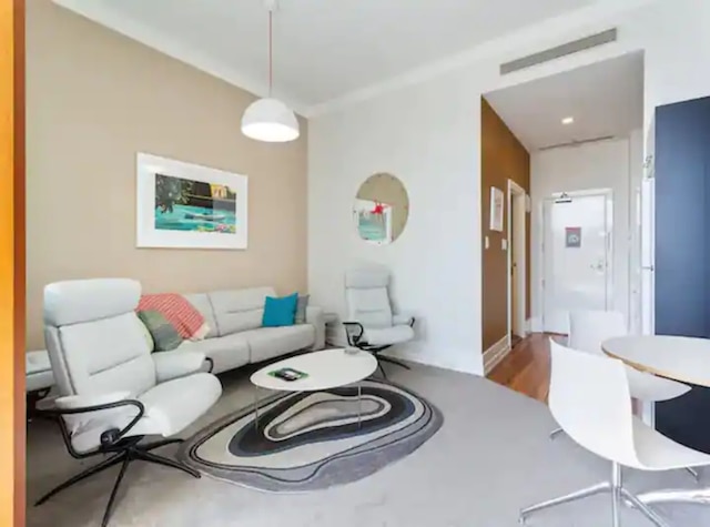 ラブリー ブライト アパートメント ウィズ プール アンド ジム by ゾディアック ステイズ