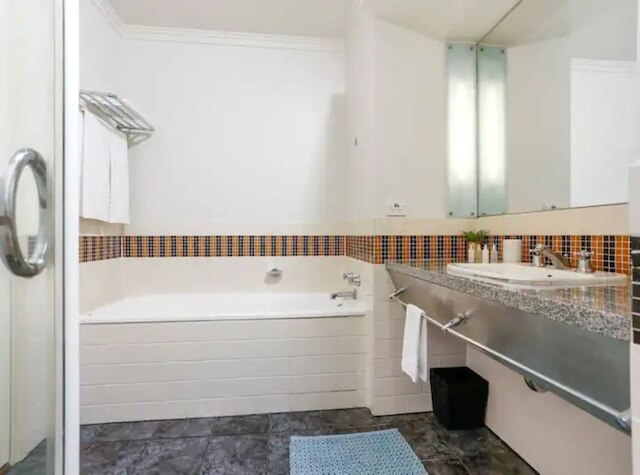 ビューティフル アンド スペーシャス 1ベッドルーム イン CBD by ゾディアック ステイズ