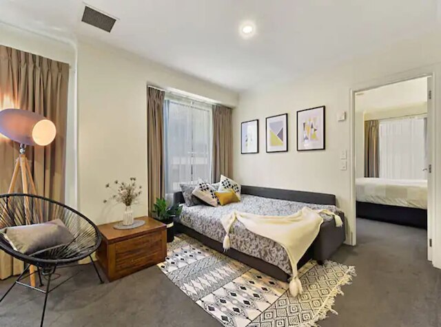 スペーシャス リトリート オン クイーン ストリート ウィズ ジム アンド プール