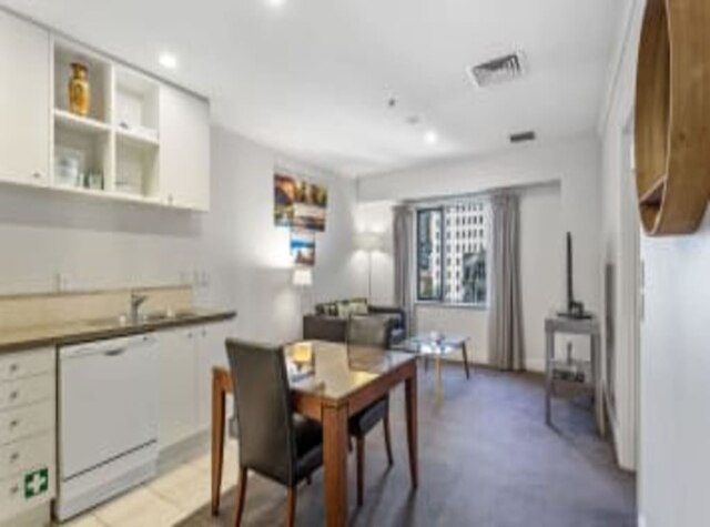 スーパーキング ベッド イン スタイリッシュ アパートメント I Zodiak Stays