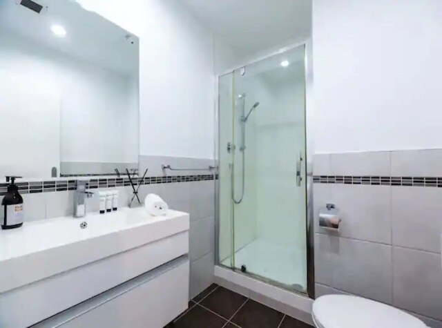 スペーシャス ホーム ウィズ バルコニー + パーキング Zodiak Stays