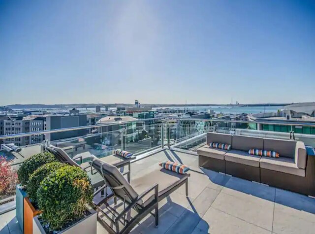 スペーシャス 1ベッドルーム アパートメント パーキング + ジム + プール Zodiak Stays