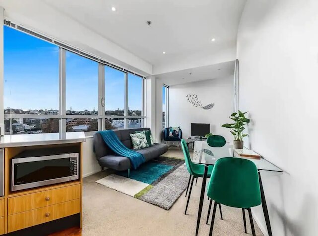 ラブリー アパートメント - ジム & パーキング by Zodiak Stays