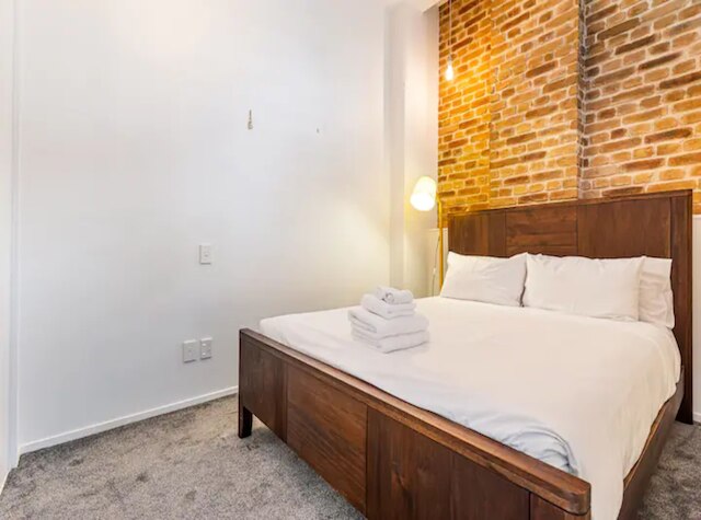 スタイリッシュ シティ パッド ニア スカイ タワー !