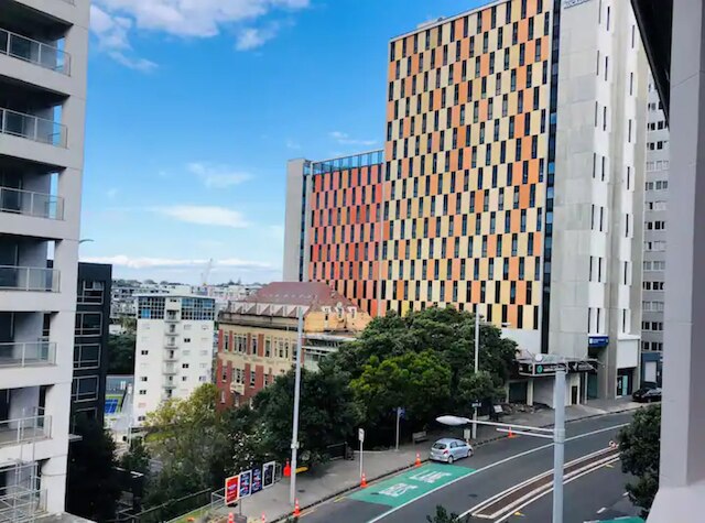 スペーシャス チャラクター  アパートメント