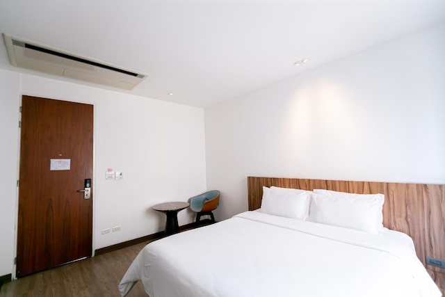 ウノ エクスプレス