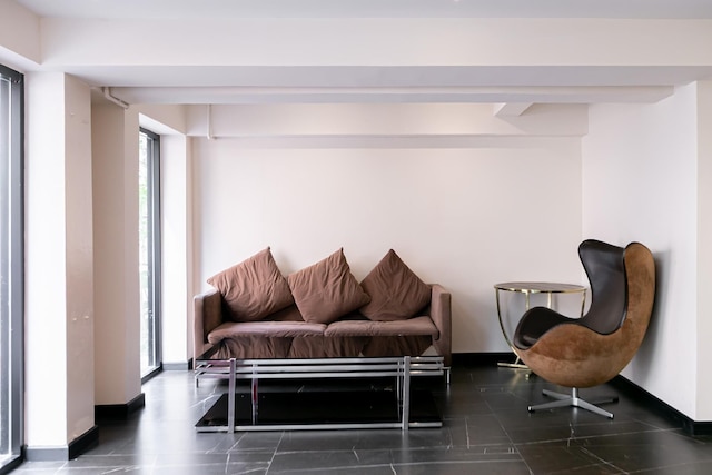 ウノ エクスプレス