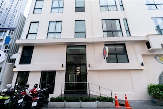 ウノ エクスプレス