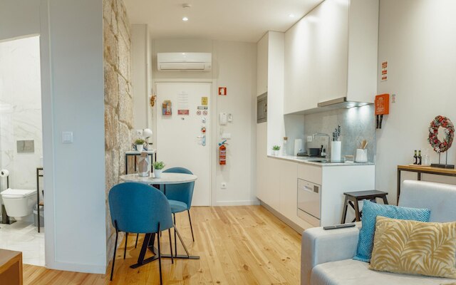 オポルト プール アパートメント by Vacationy