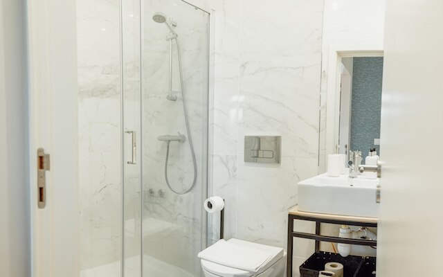 オポルト プール アパートメント by Vacationy