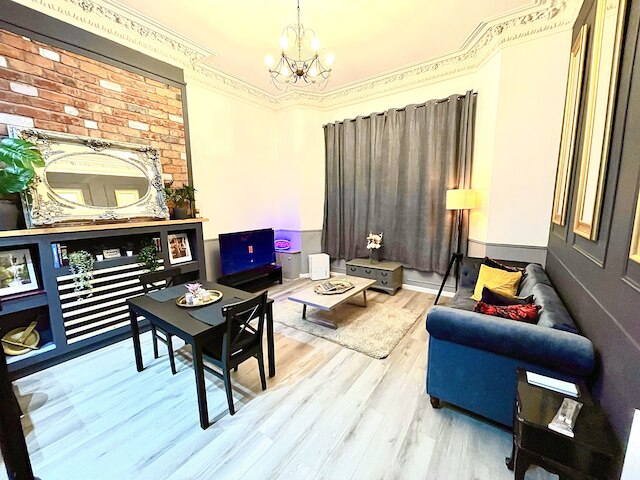 スタニング アンド モダン  アパートメント イン リバプール