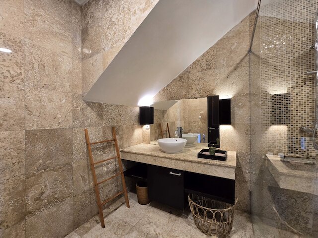 ヴィラ・ジェイド