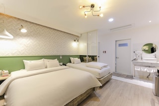 Hotel Yeogieutte Dongdaegu