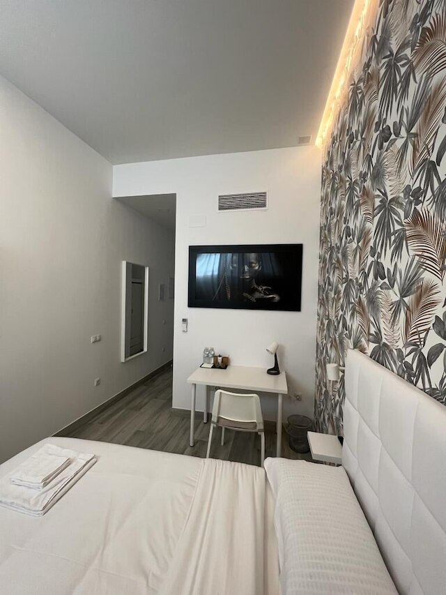 CH タネズ カロリナ